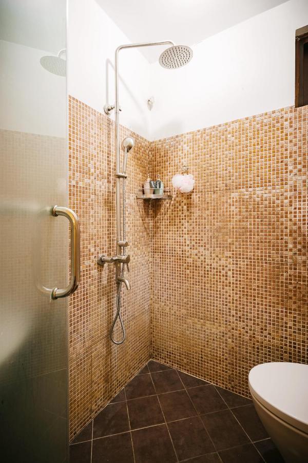 Entire French House With 4 Bedrooms In Hanoi Downtown Zewnętrze zdjęcie