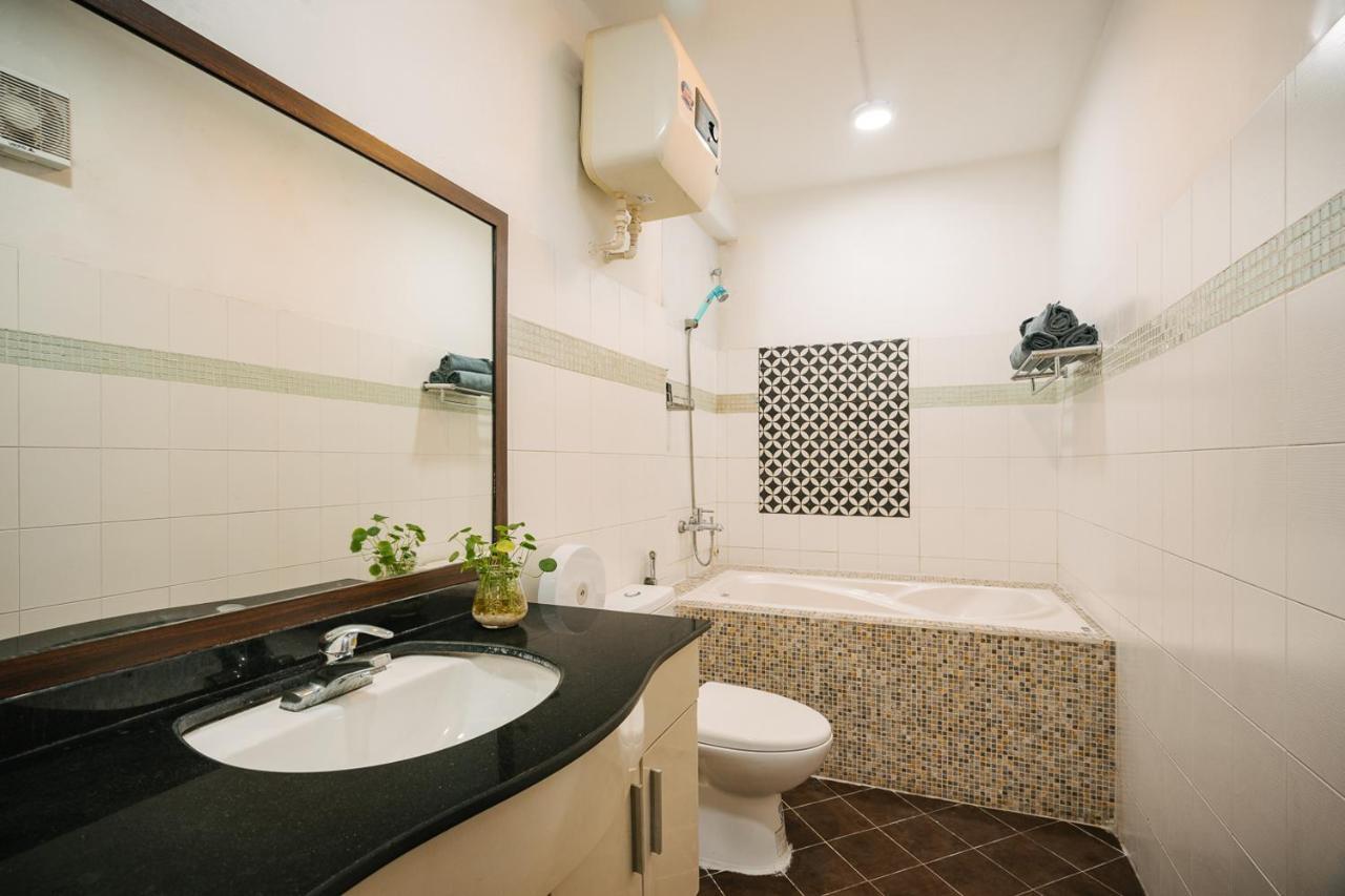 Entire French House With 4 Bedrooms In Hanoi Downtown Zewnętrze zdjęcie
