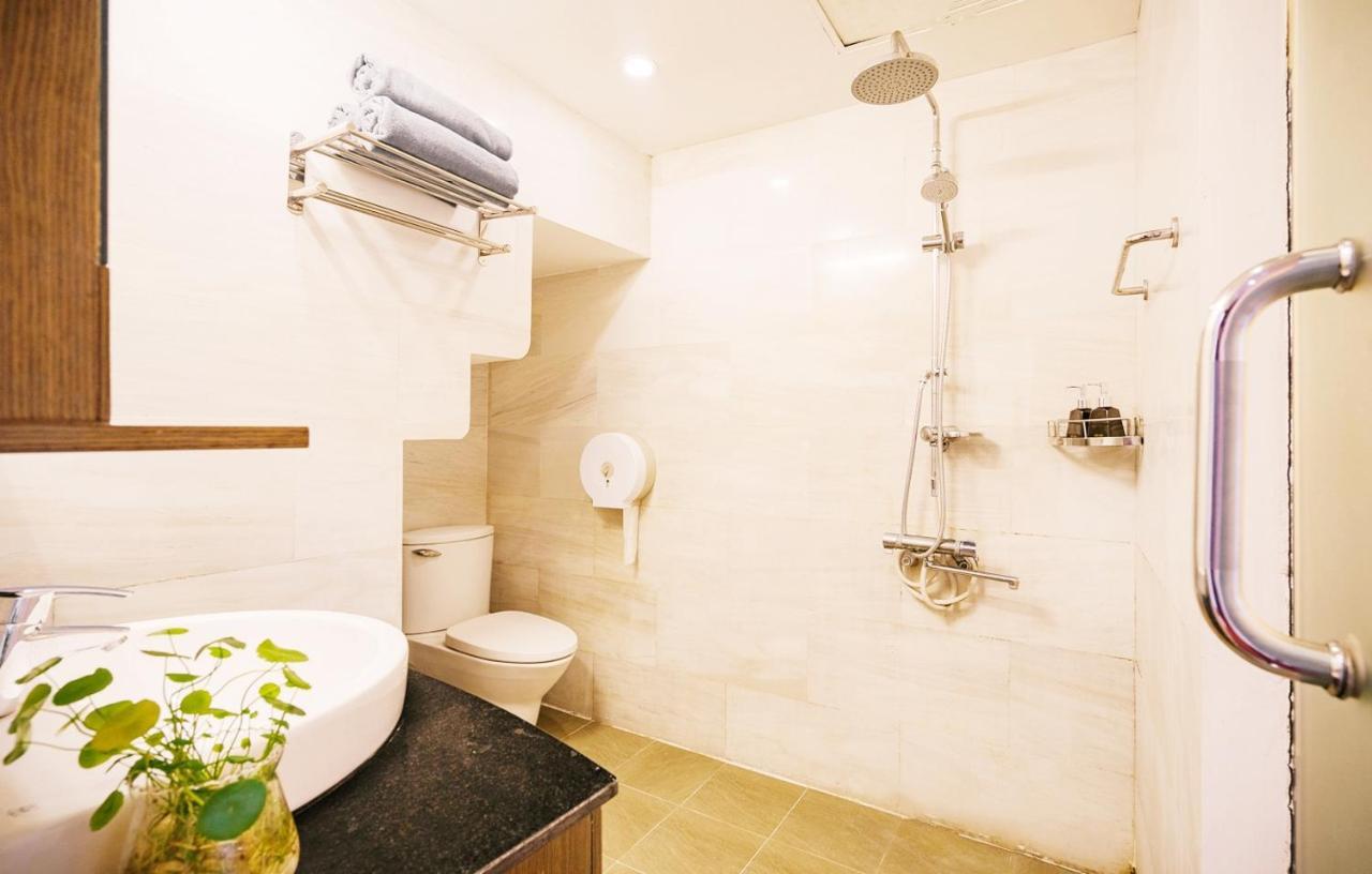 Entire French House With 4 Bedrooms In Hanoi Downtown Zewnętrze zdjęcie